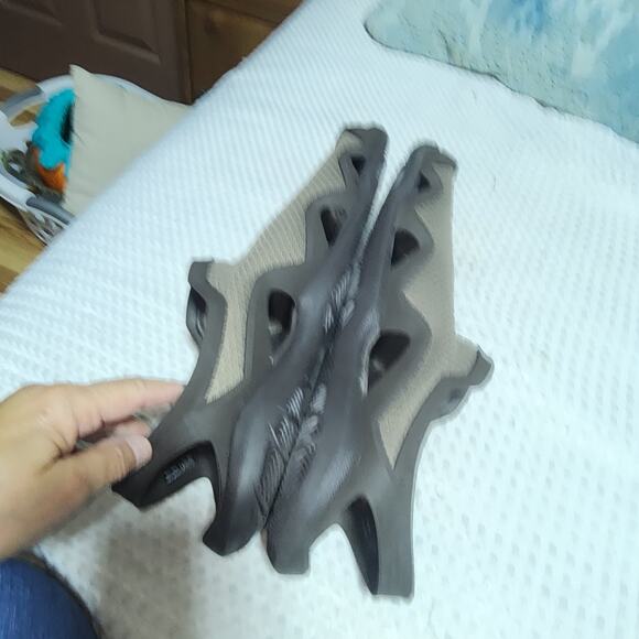 CROCS EUC MENS SZ 10 SWIFTWATER MESH DECK SANDALS - Picture 6 of 8